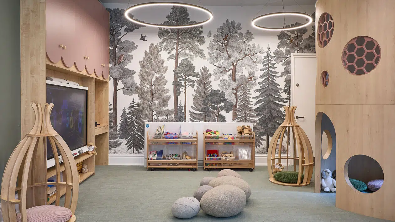 Orchard House Nursery (oncl whte board)